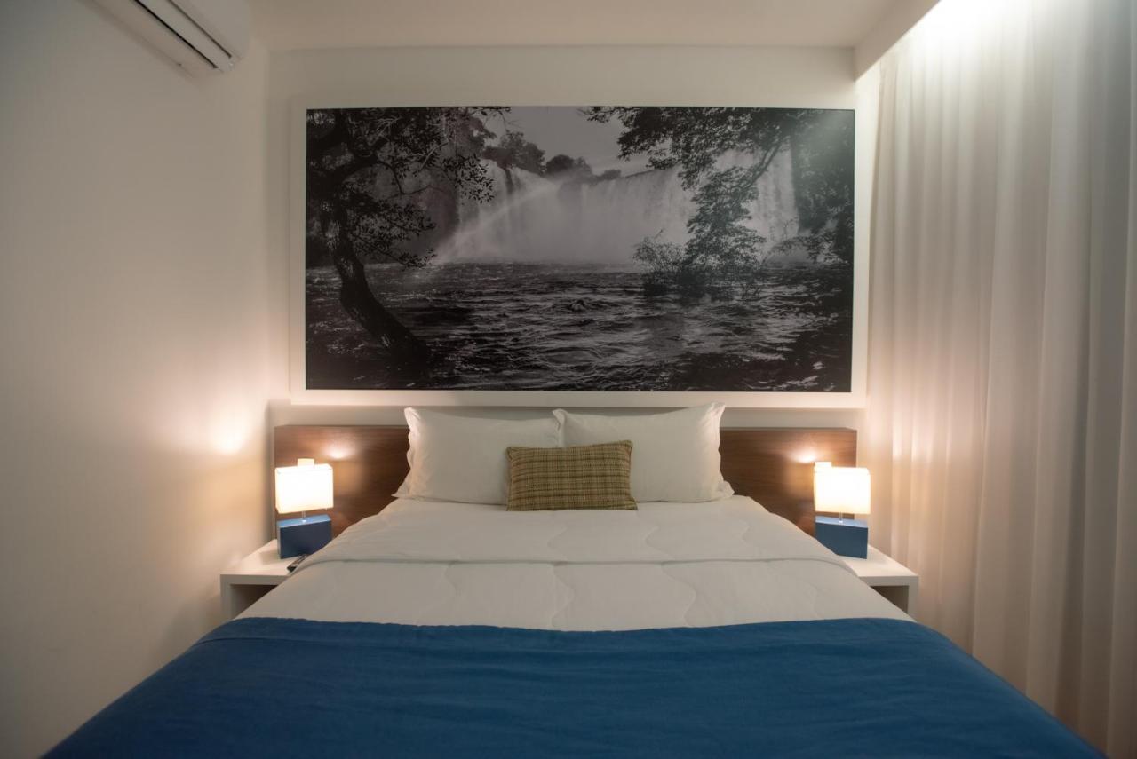 Queen Room,1410424367:JPEG