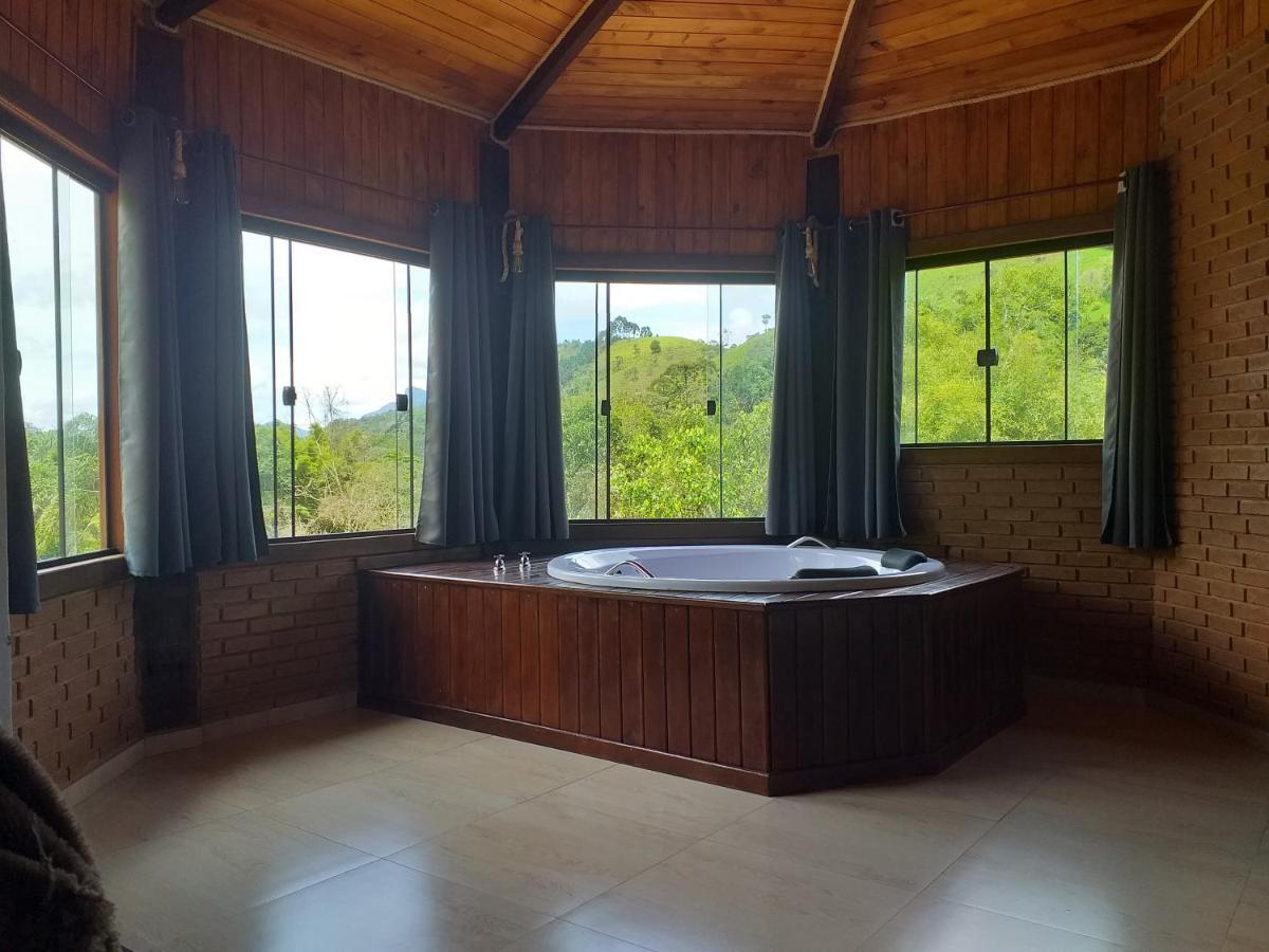 Quarto Deluxe com Cama Queen-size