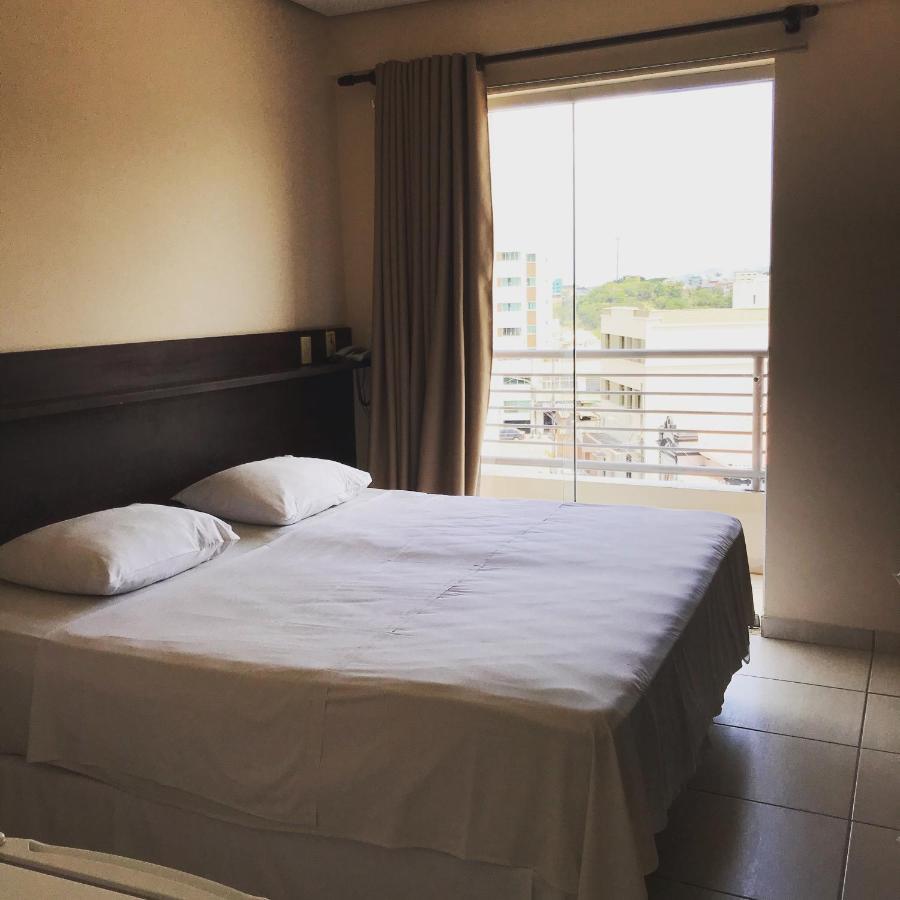 Quarto Deluxe com Cama de Casal ou 2 de Solteiro