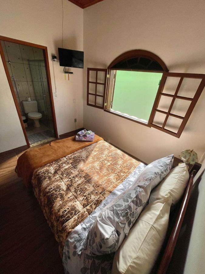 Quarto Duplo com Banheiro Privativo