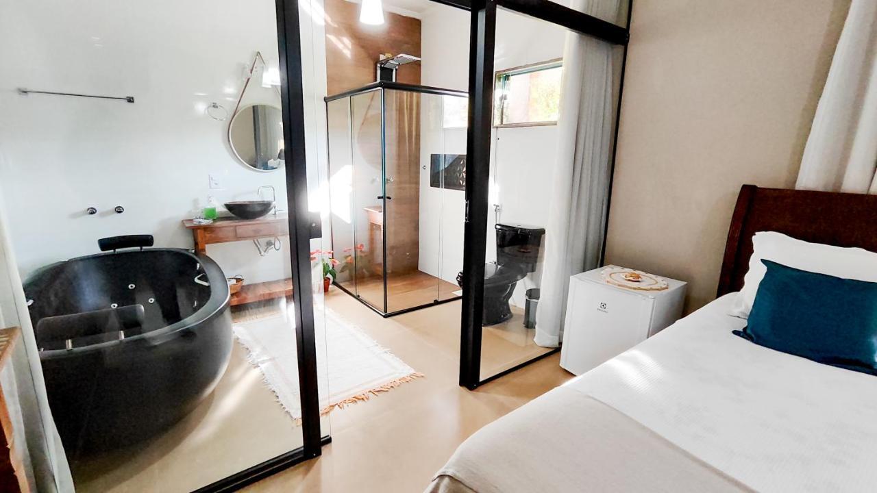 Suíte Deluxe com Banheira de Hidromassagem