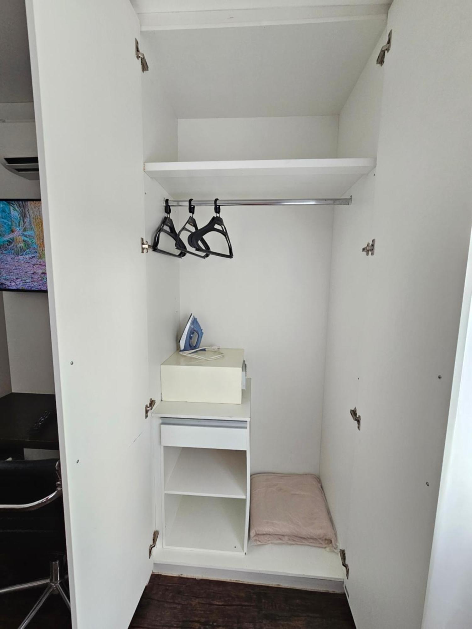 Deluxe Double Room Shower,1524511198:JPEG