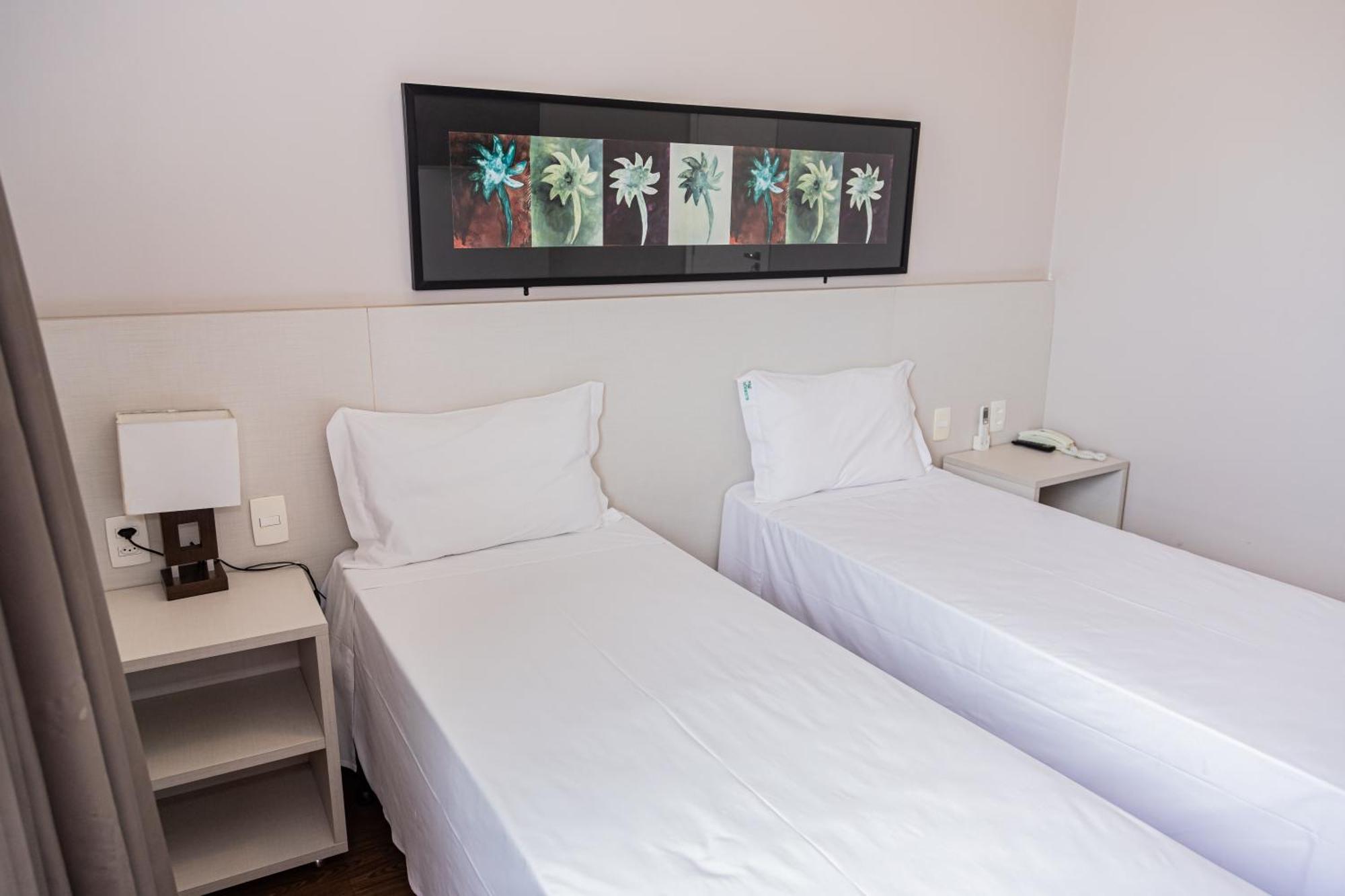Twin Room,1770971711:JPEG
