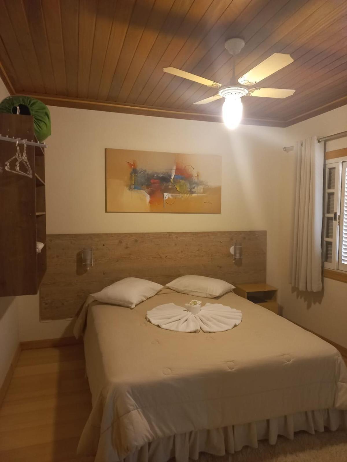 Deluxe Room,1742748947:JPEG