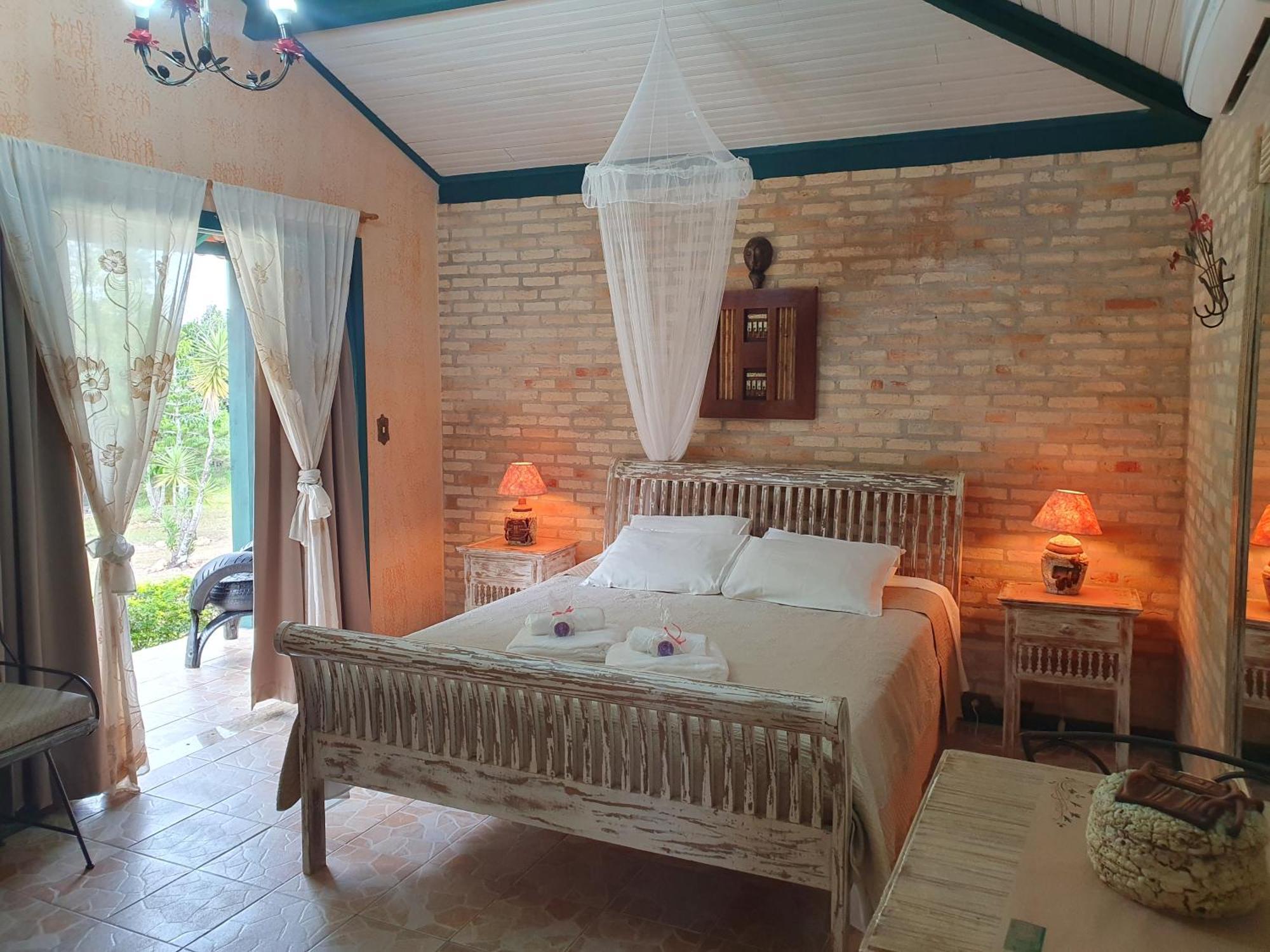 Quarto com Cama Queen-size