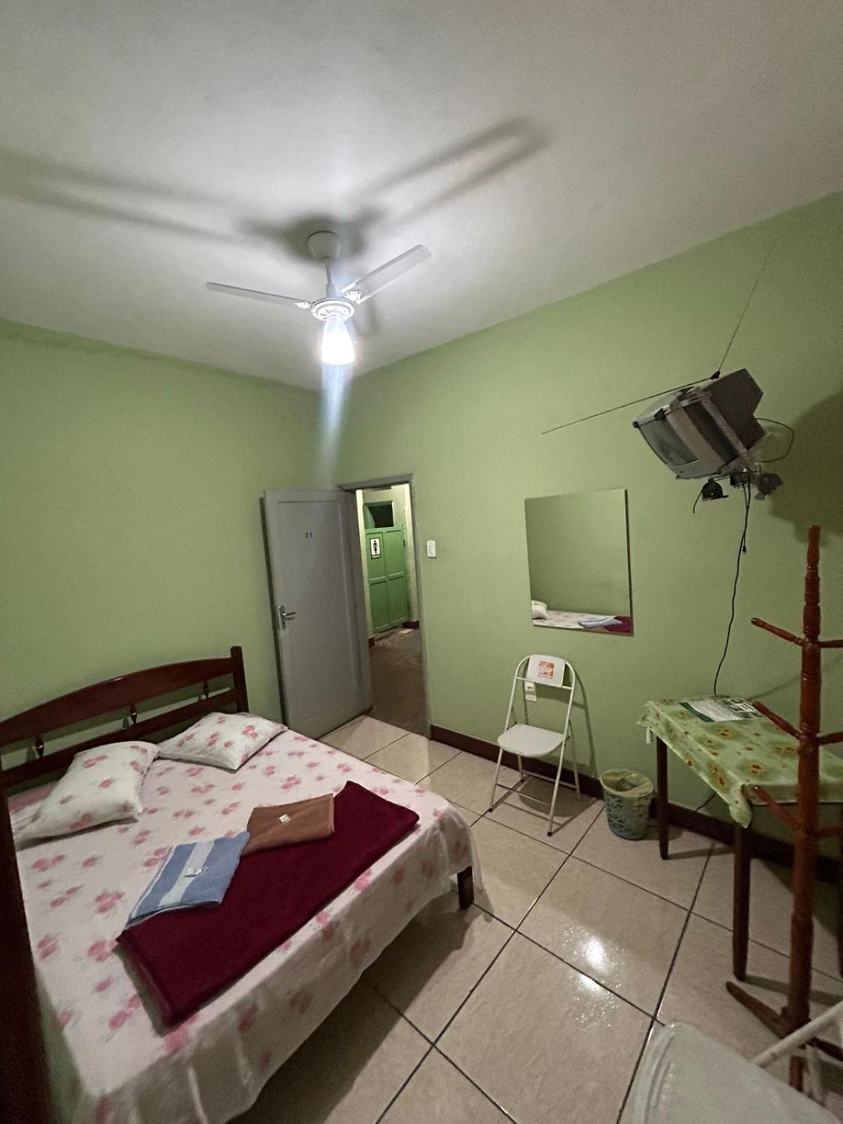 Quarto Duplo com Banheiro Privativo