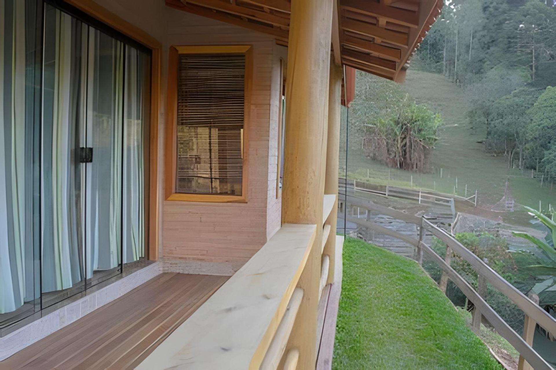 Superior Chalet,1639595350:JPEG