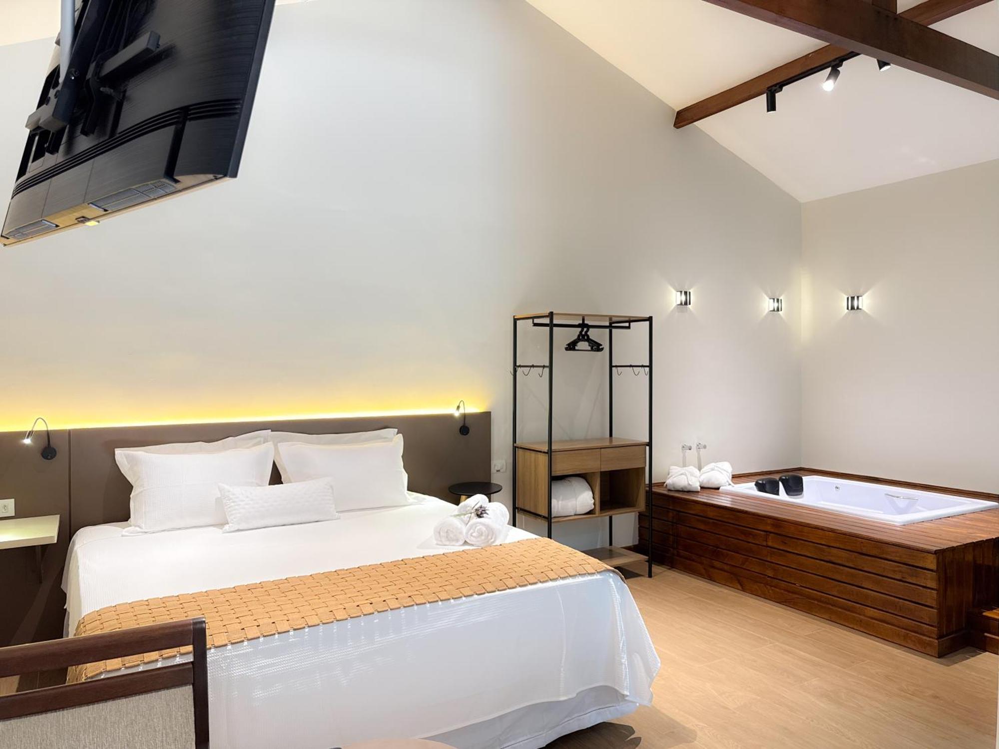 Double Room Spa Bath,1731430929:JPEG
