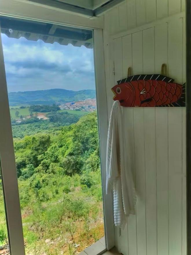 Quarto Duplo com Banheira de Hidromassagem