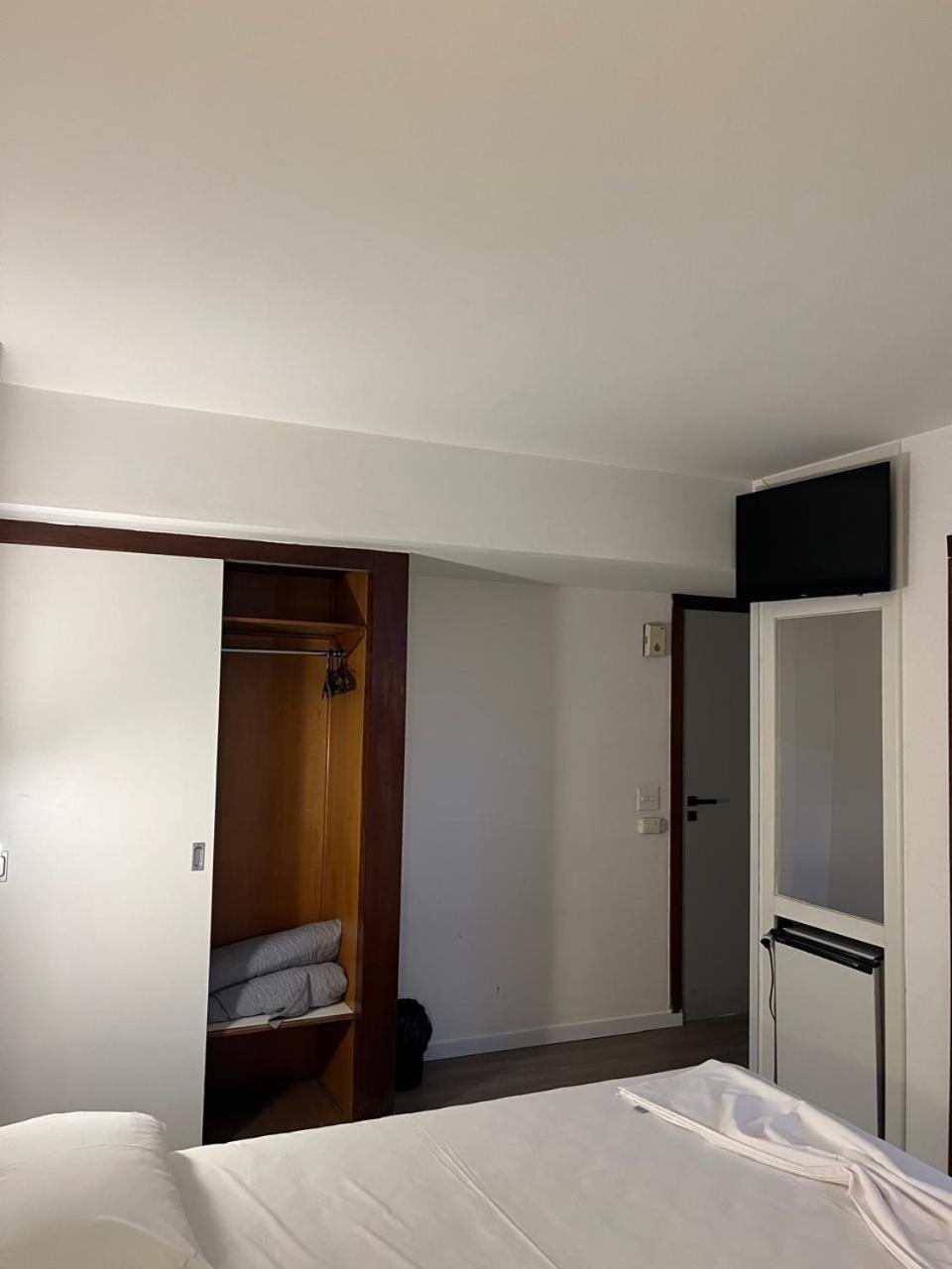 Double Room,1528269589:JPEG