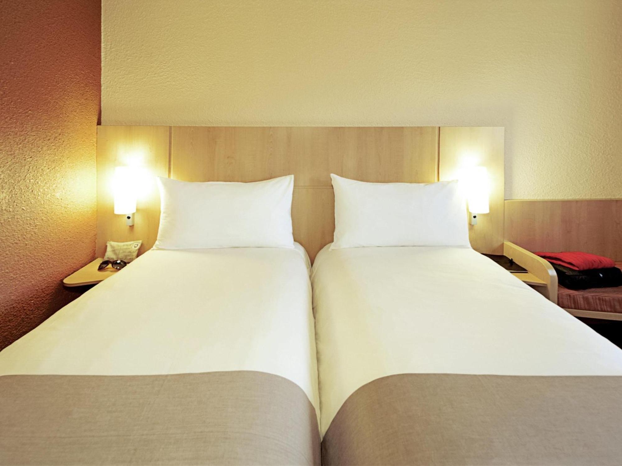 Standard Twin Room,1770935184:JPEG