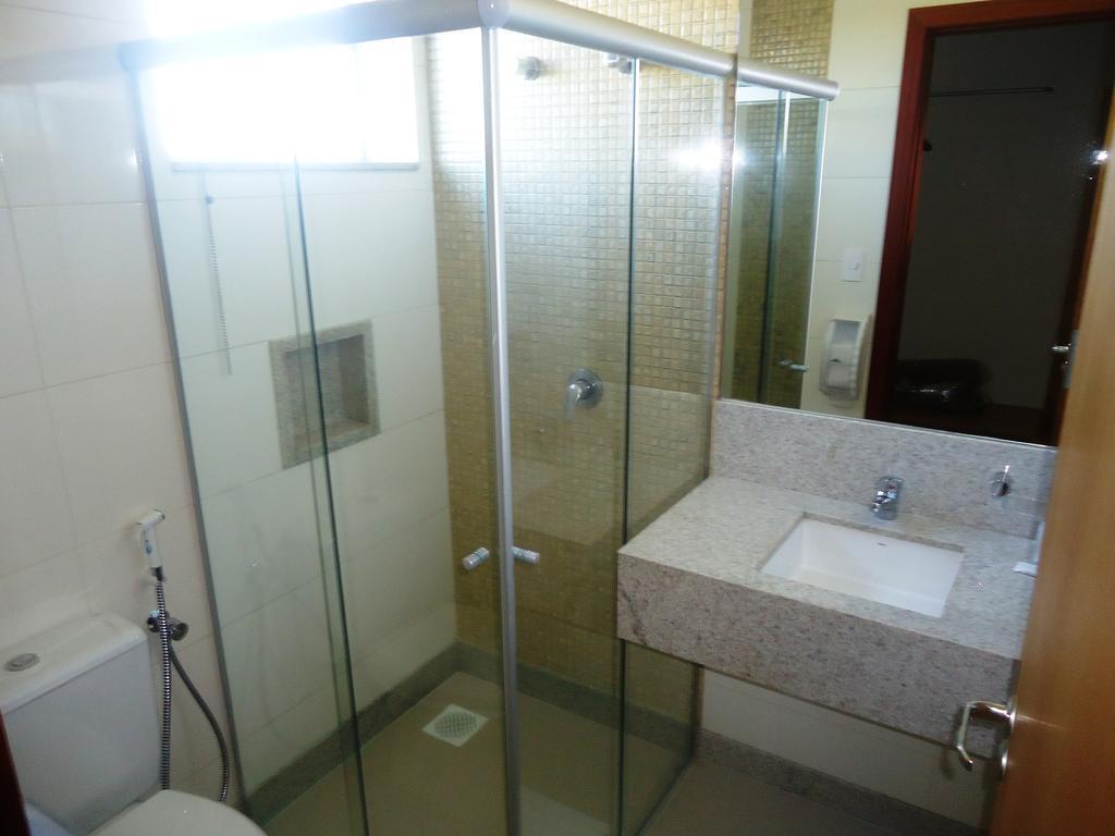Quarto Individual Econômico