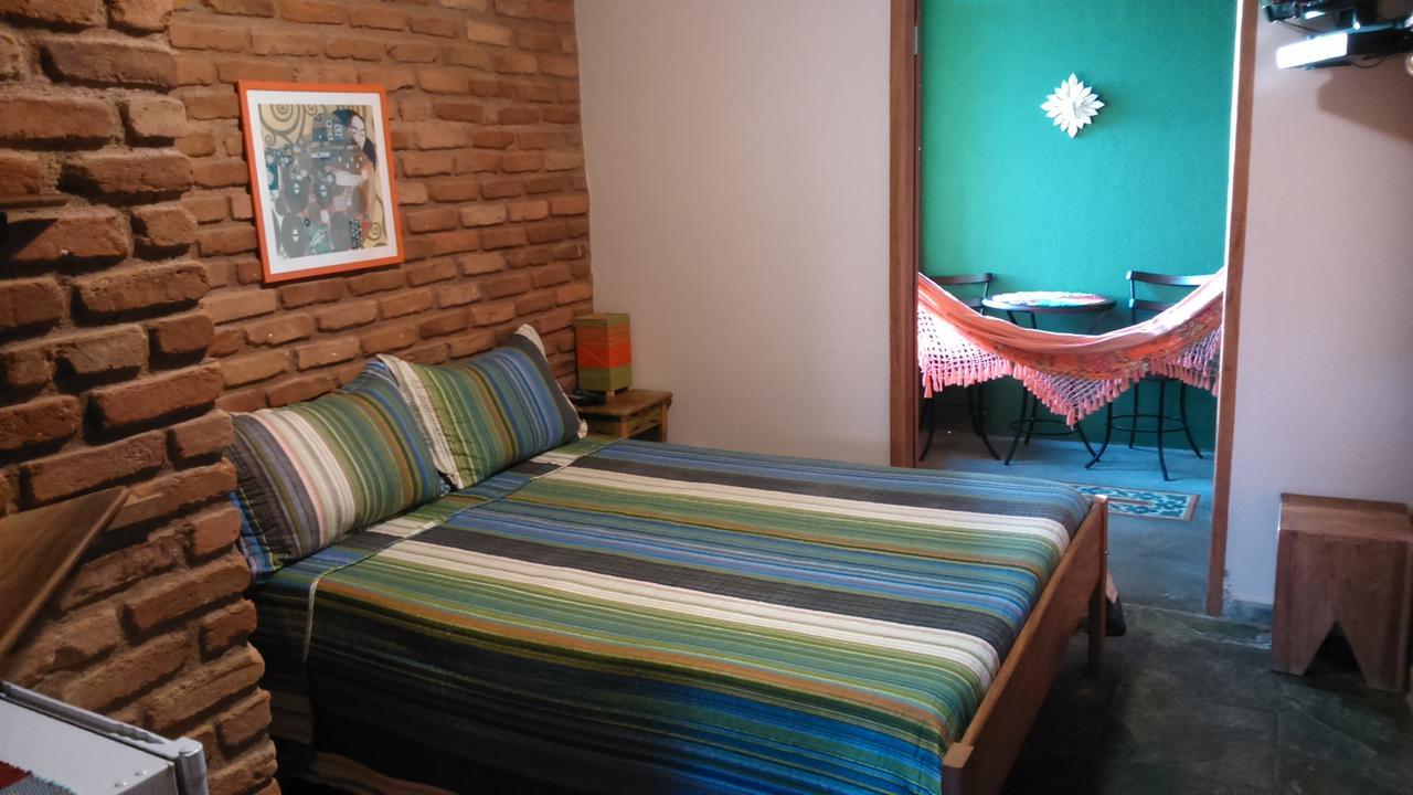 Three-Bedroom House,652229388:JPEG