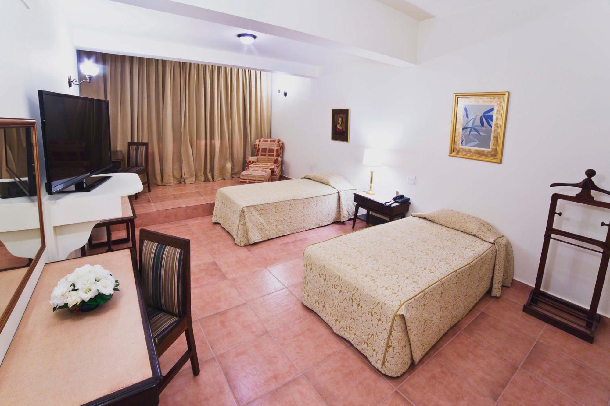 Standard Twin Room,1773717957:JPEG