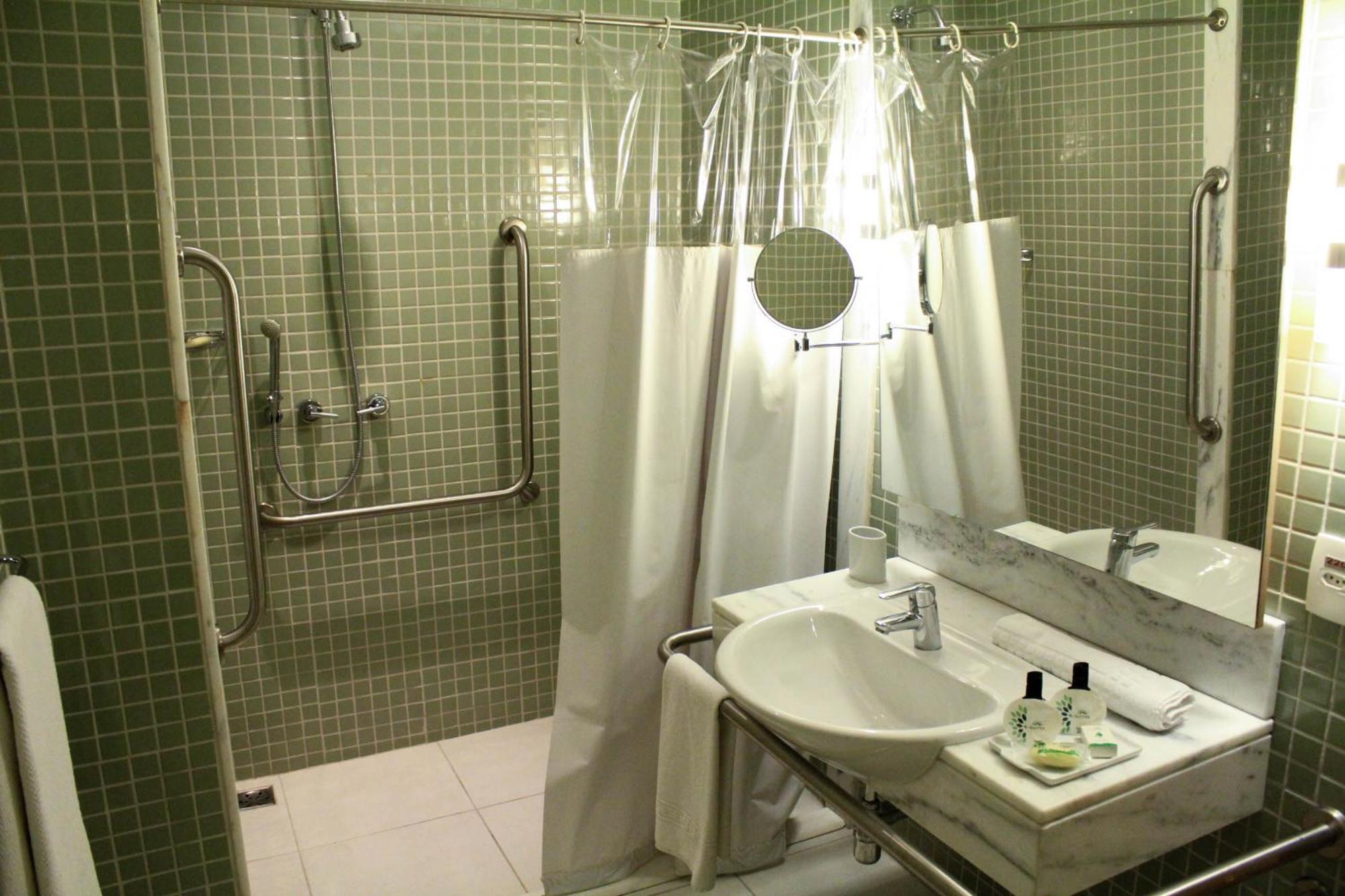Twin Room - Disability Access