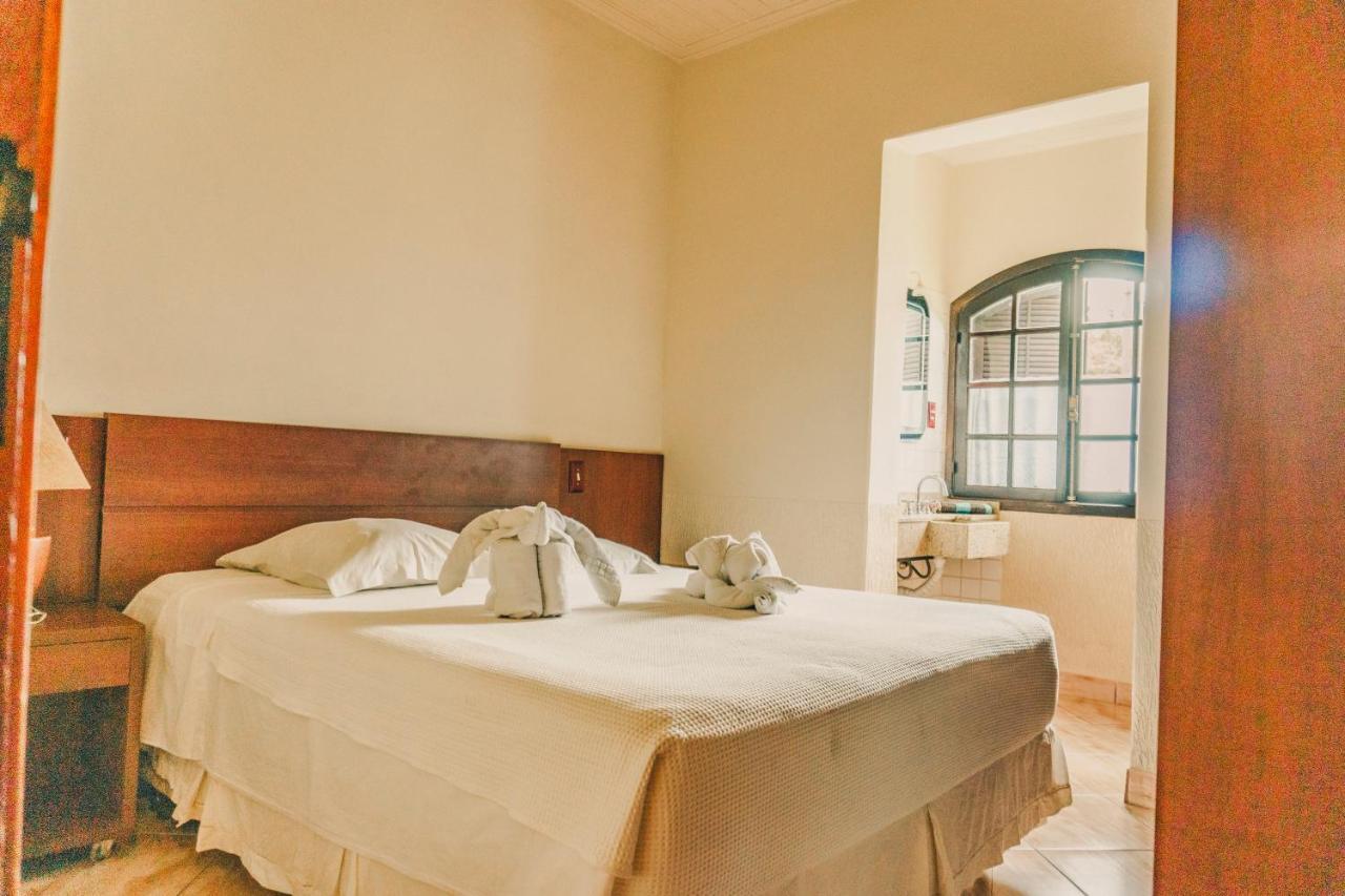 Standard Double Room,945552253:JPEG