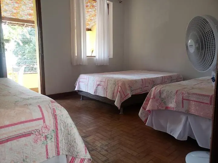 Hospedagem Domiciliar - Quarto Hostel Para 03 Pessoas Proximo A Area Hospitalar Em Bh-1