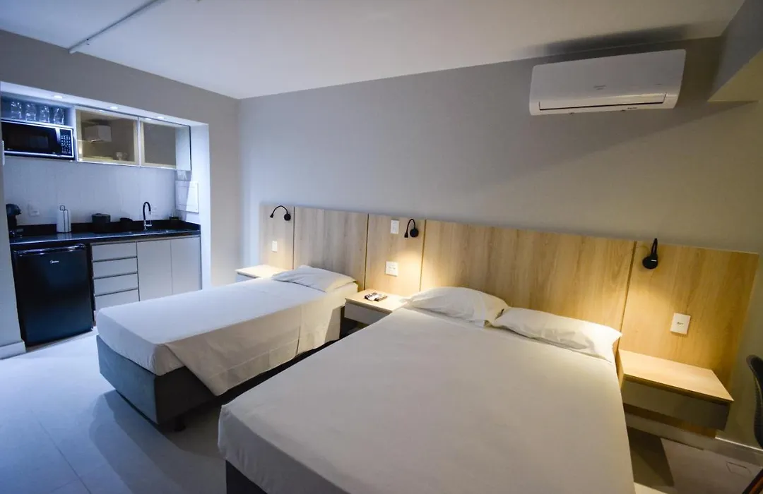 Garvey Park Hotel-1