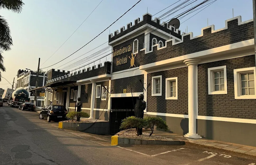 Medieval Hotel-1