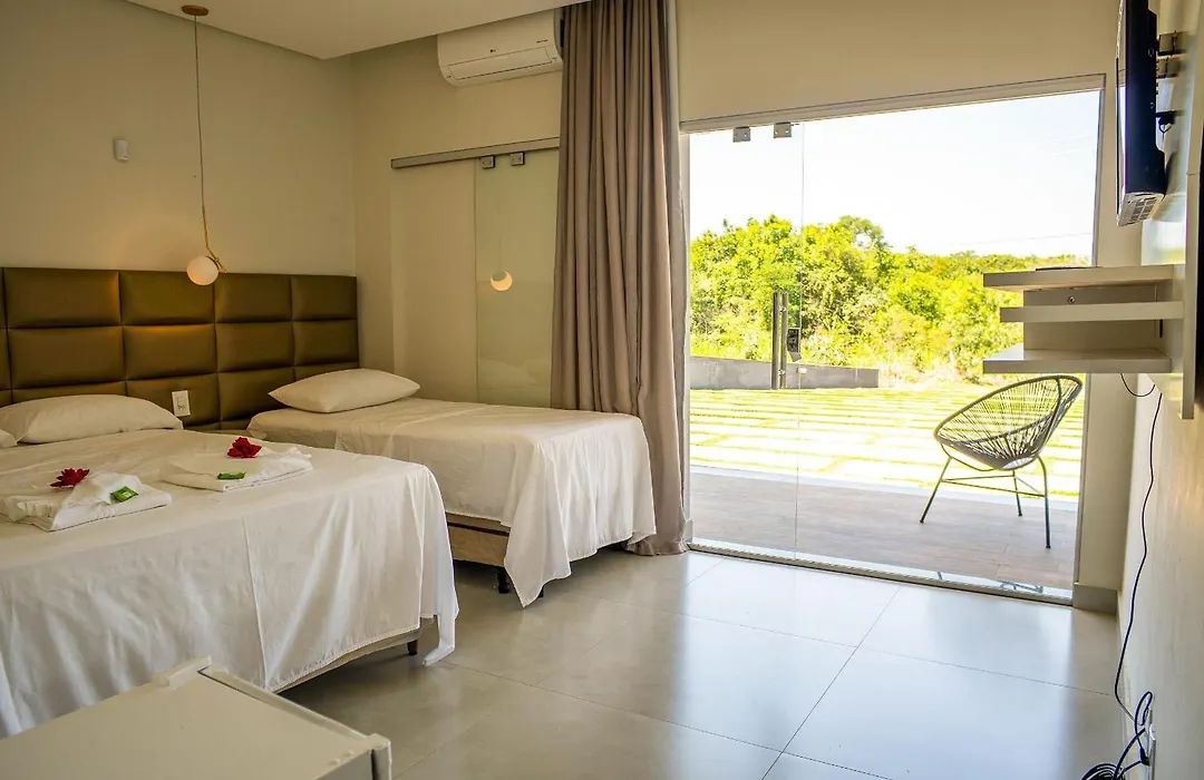 Pousada com piscina, jacuzzi e com vista em Capitólio - Casa Decore-1