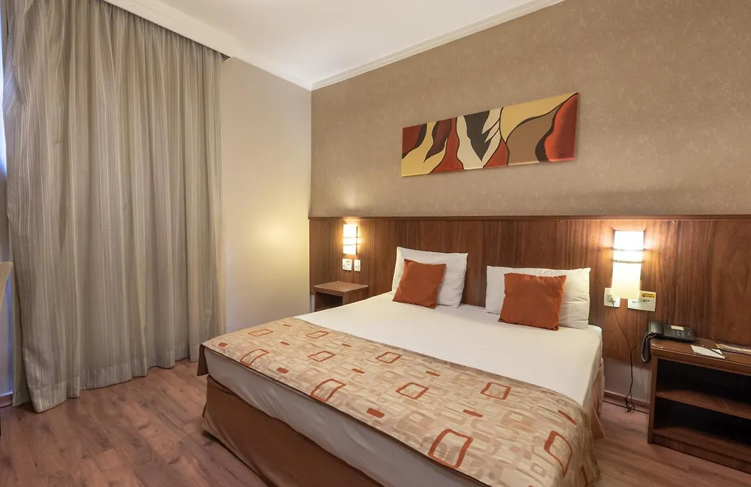 Class Hotel Varginha-1