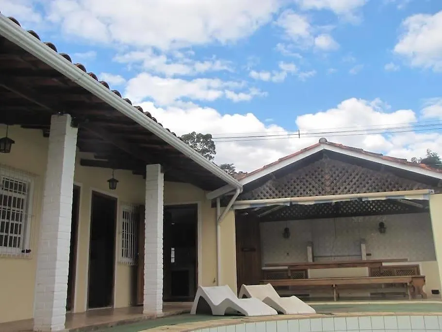 Casa em Passa Quatro-1