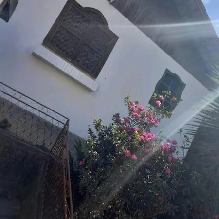 Casa Grande Aconchegante E Completa Com Quatro Quartos-2
