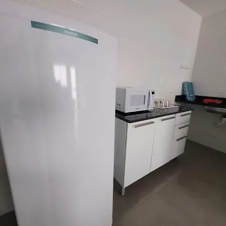 Apartamento confortável para até 6 pessoas, são 10 unidades, Excelente custo benefício-2