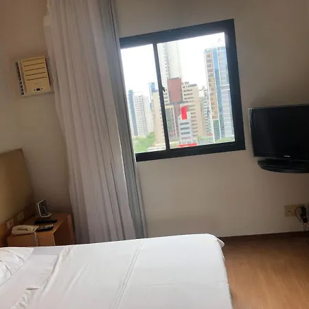 Ianelli Apart'S 1106 & 1107-2