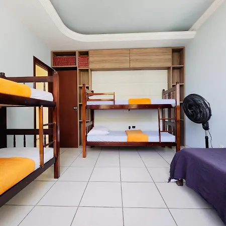 Trem Bao De Ficar Hostel-3