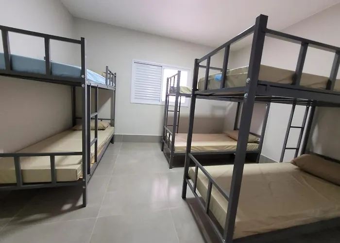 ALOJAMENTO SUPER CONFORTÁVEL EM UBERABA! Quartos para até 6 pessoas! que aceita animais de estimação