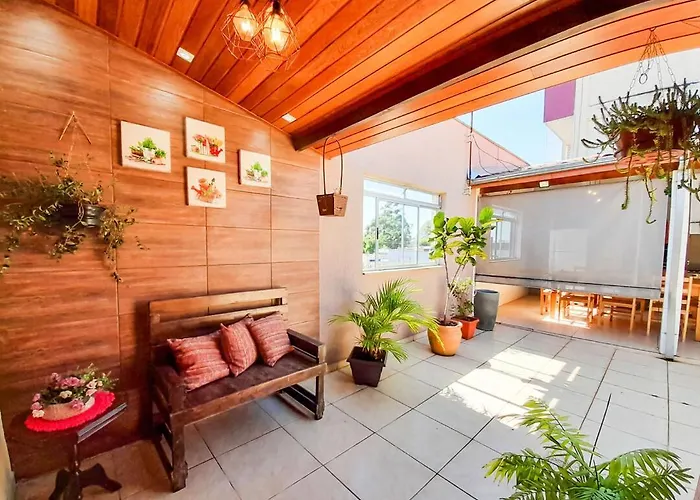 Casa Confortavel Com Churrasqueira Em Lavras Mg que aceita animais de estimação