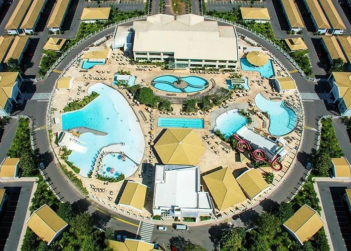 Lacqua Diroma Parque Piscina De Ondas Contagem que aceita animais de estimação