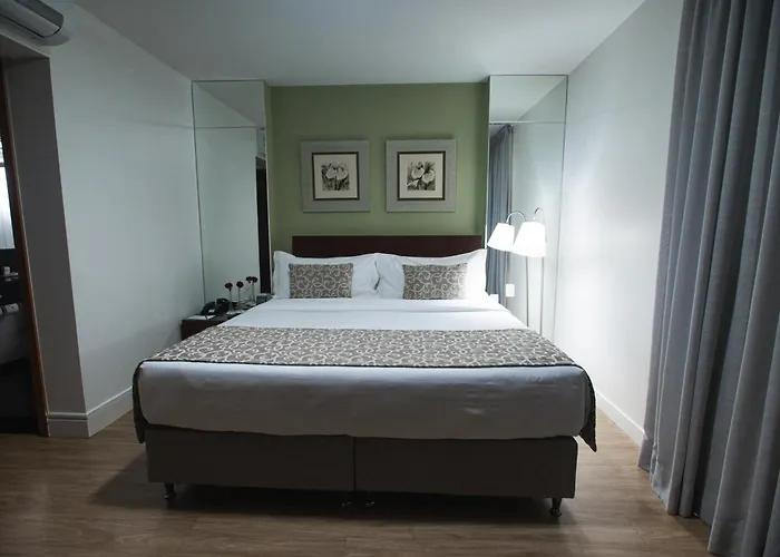 Belo Horizonte Hotels With Pool near Lagoa Da Pampulha