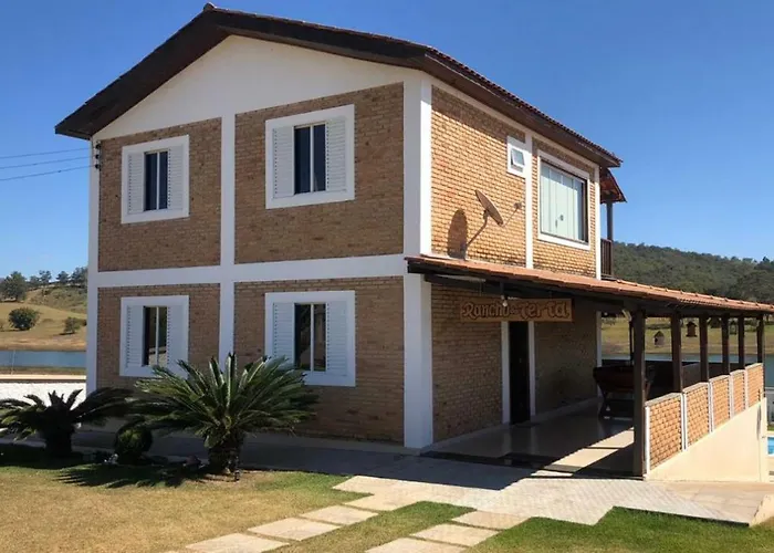 Casa de Campo às margens do lago de furnas Boa Esperanca  que aceita animais de estimação